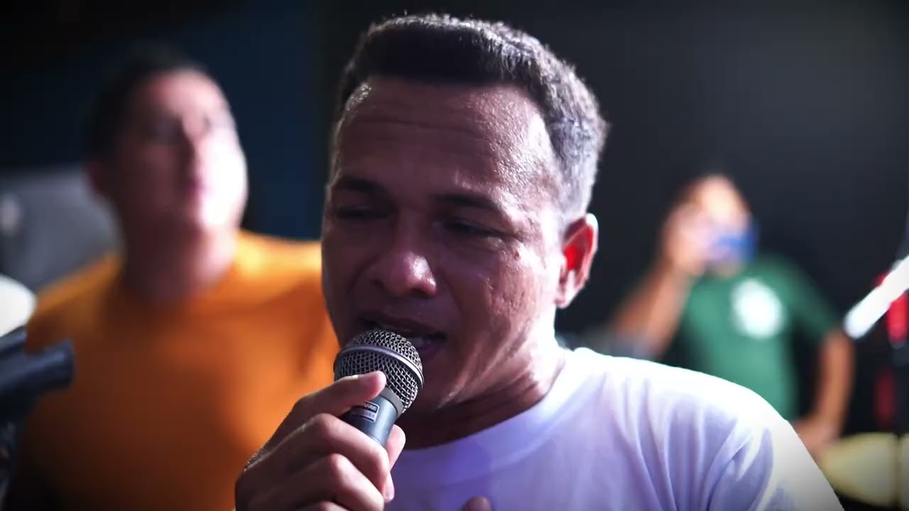 DHE LEO´S Y SU ORQUESTA - MIX ESTRECHANDOTE