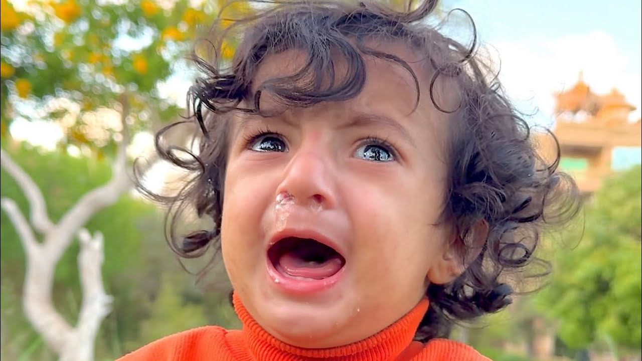 Утешение плачущего ребенка 😭💔