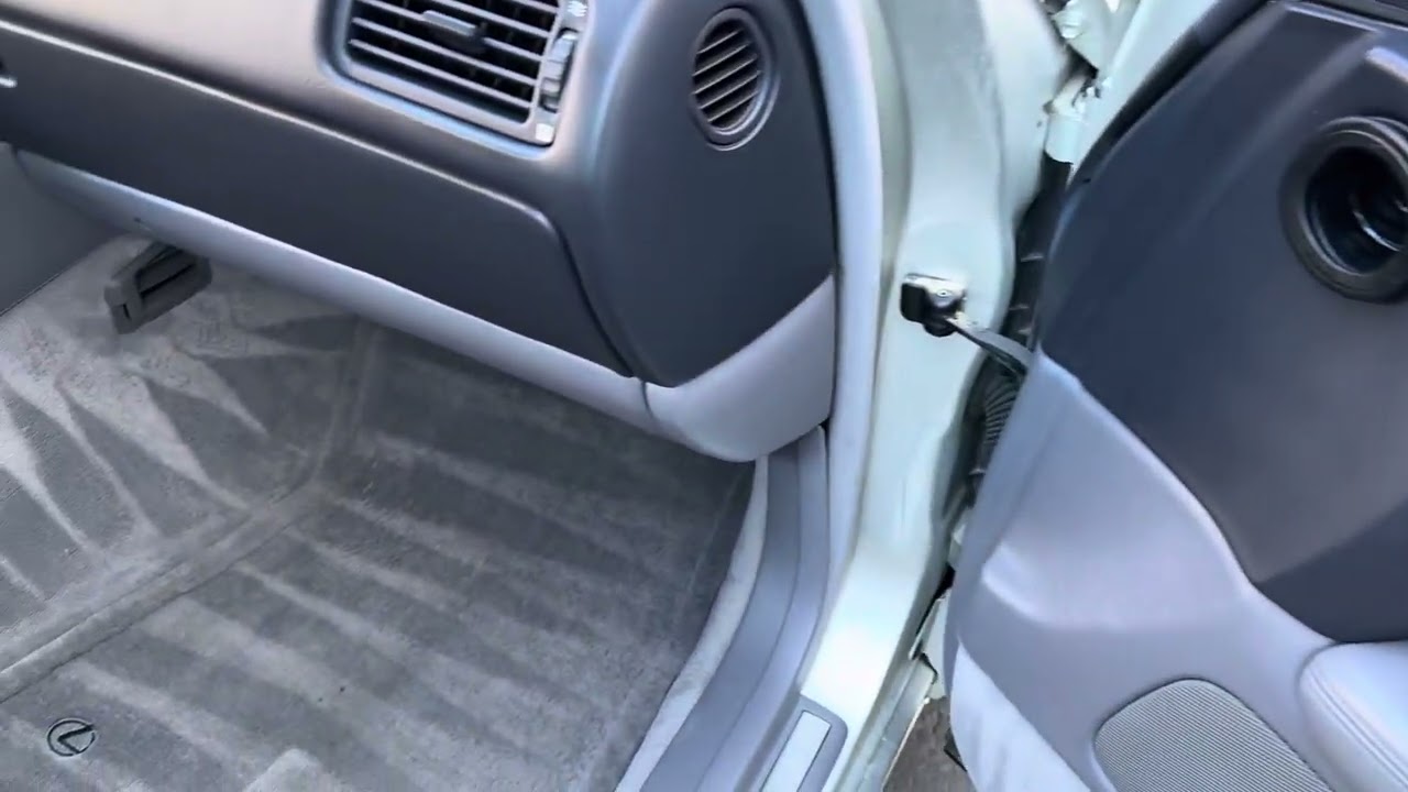 2000 Lexus LS400 interior walk around