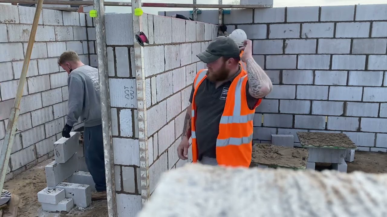Bricklaying-easy way-profiles on internal block walls double skin 🧱✅👌🏻