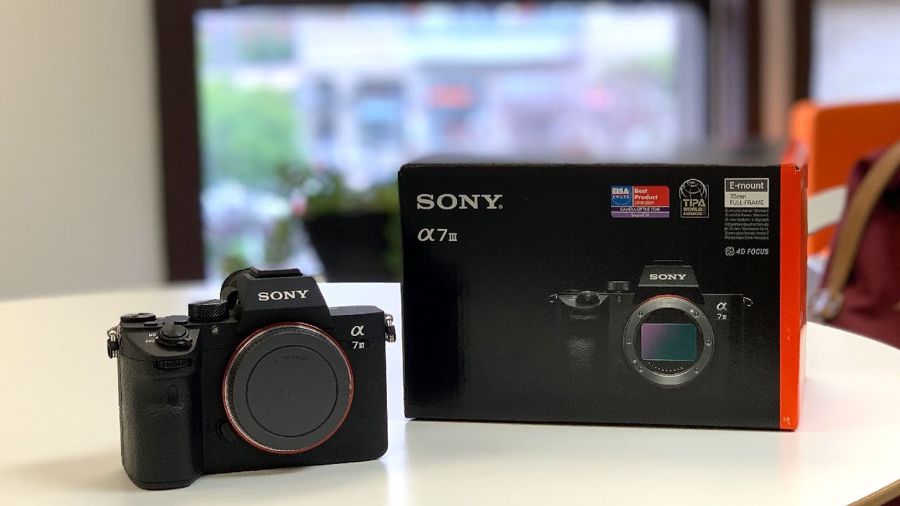 Sony A7III in 2020 Unboxing in 4K