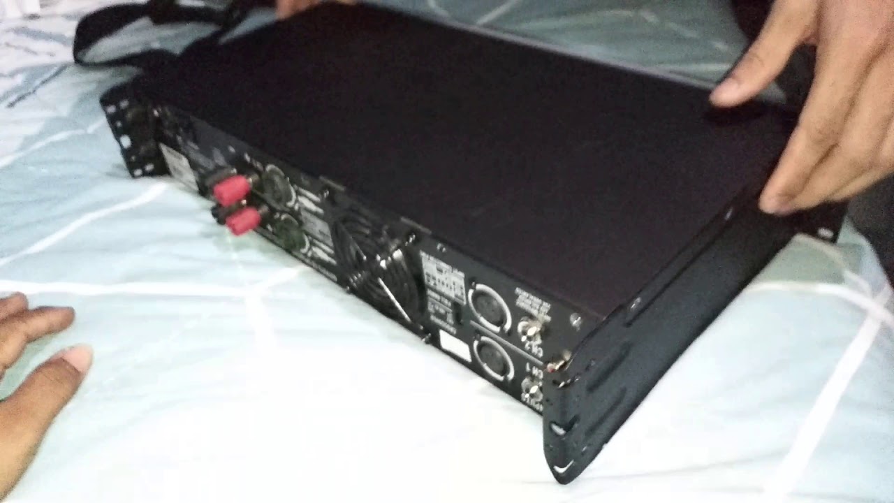Inside QSC GX7 amp