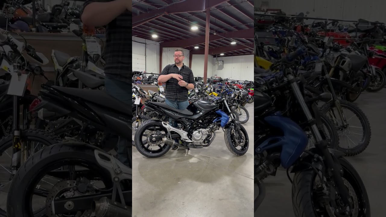 Разговор со Стэном о мотоциклах: Suzuki SFV650 Gladius 650 2013 года #велосипеднаяжизнь #мотоцикл...