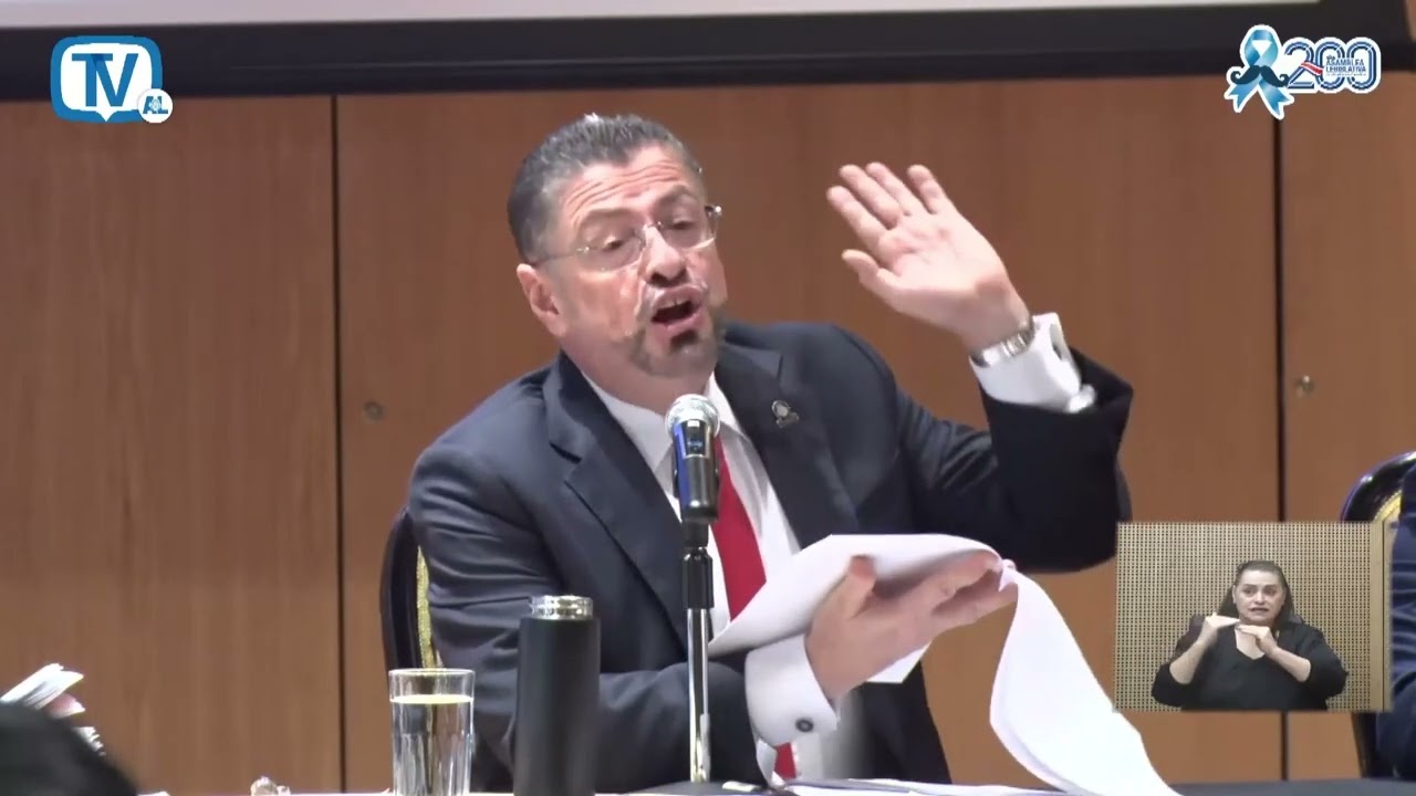 Rodrigo Chaves reveló las consultas que le hizo al TSE sobre sus comportamientos
