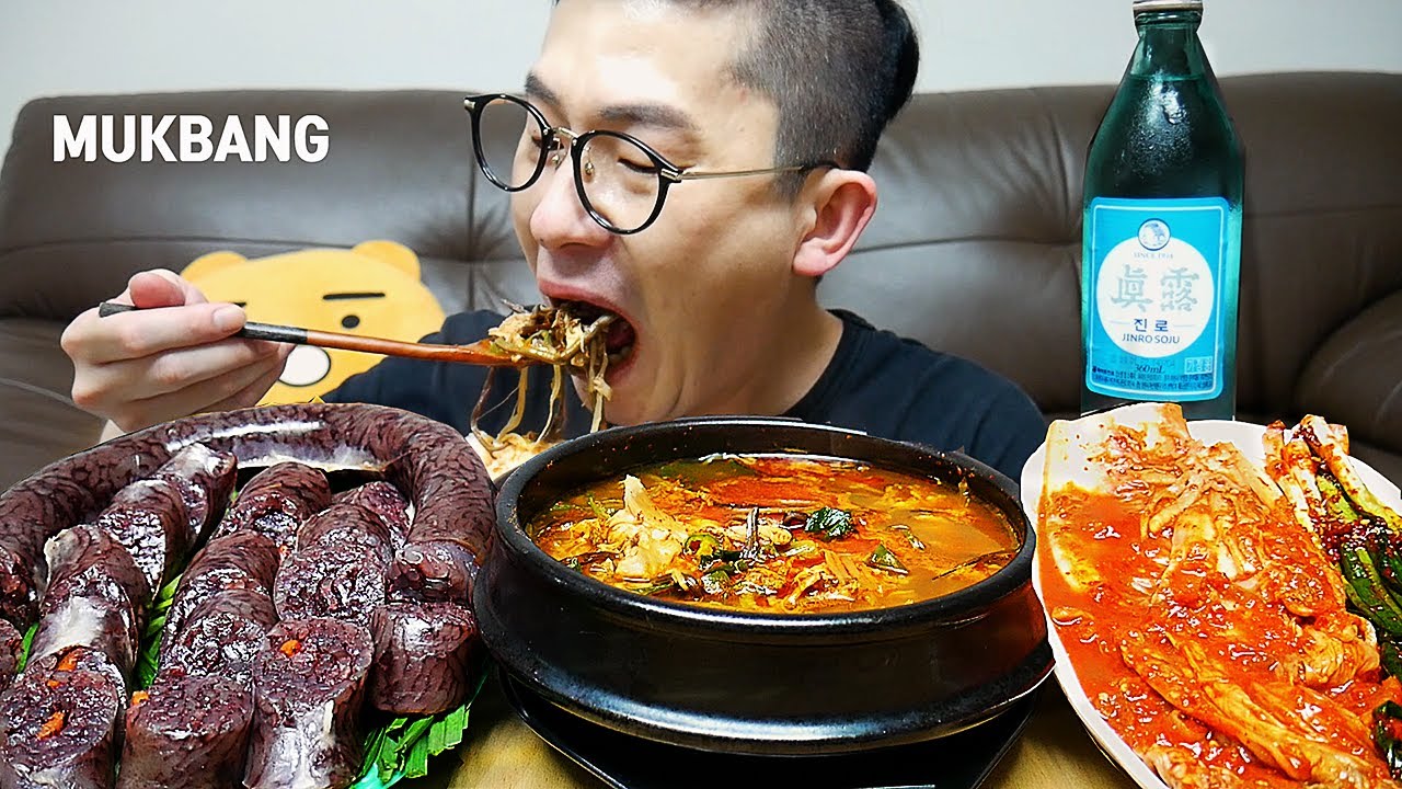 ASMR MUKBANG ㅣ SPICY CHICKEN SOUP & KOREAN SAUSAGE  🍶ㅣEATING SHOW