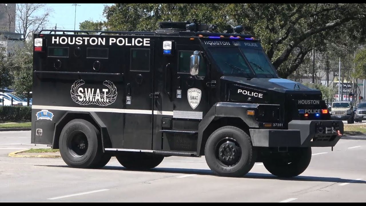 Houston Police Response to Active Shooter Reported (SWAT) - 3/16/2022