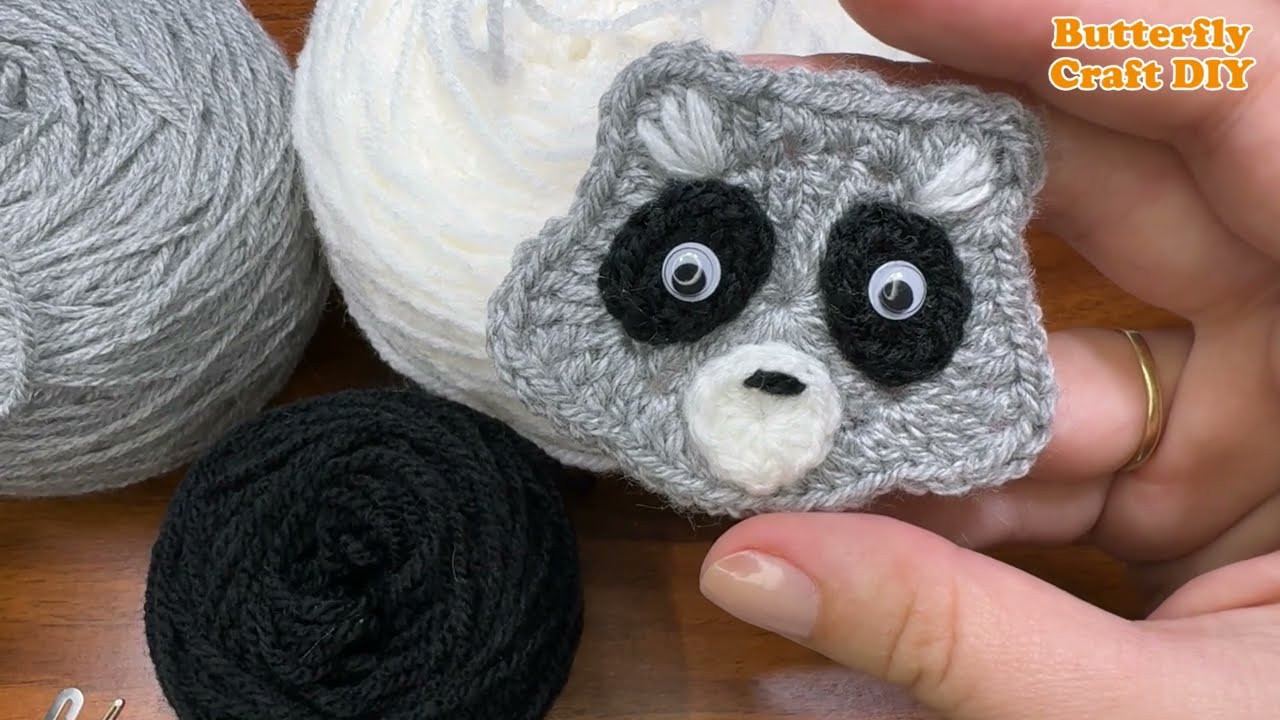 Crochet for Left Handed How to crochet raccoon applique