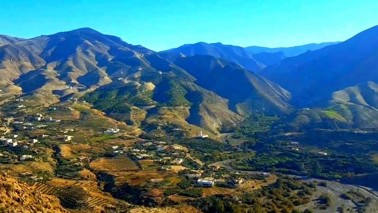 #Panoramic #photography of the countryside mountains with Abdlawi