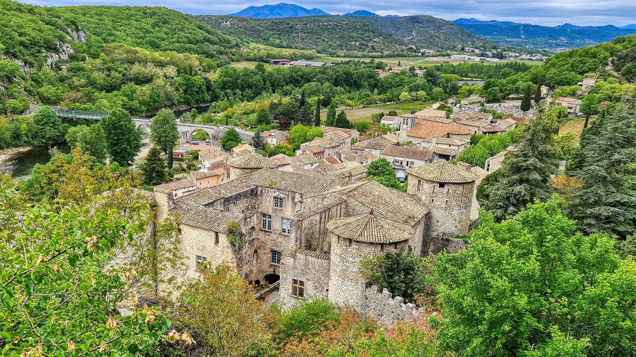 Village de Vogüé , dans la région de, l’Ardèche
