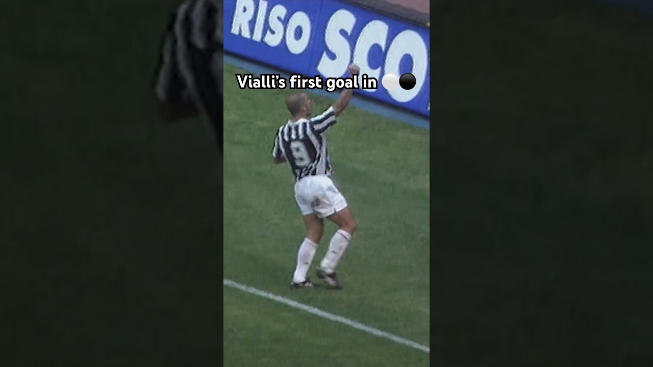 #OnThisDay in 1992, the first of Gianluca Vialli's 53 goals in Black and White 🤍🖤