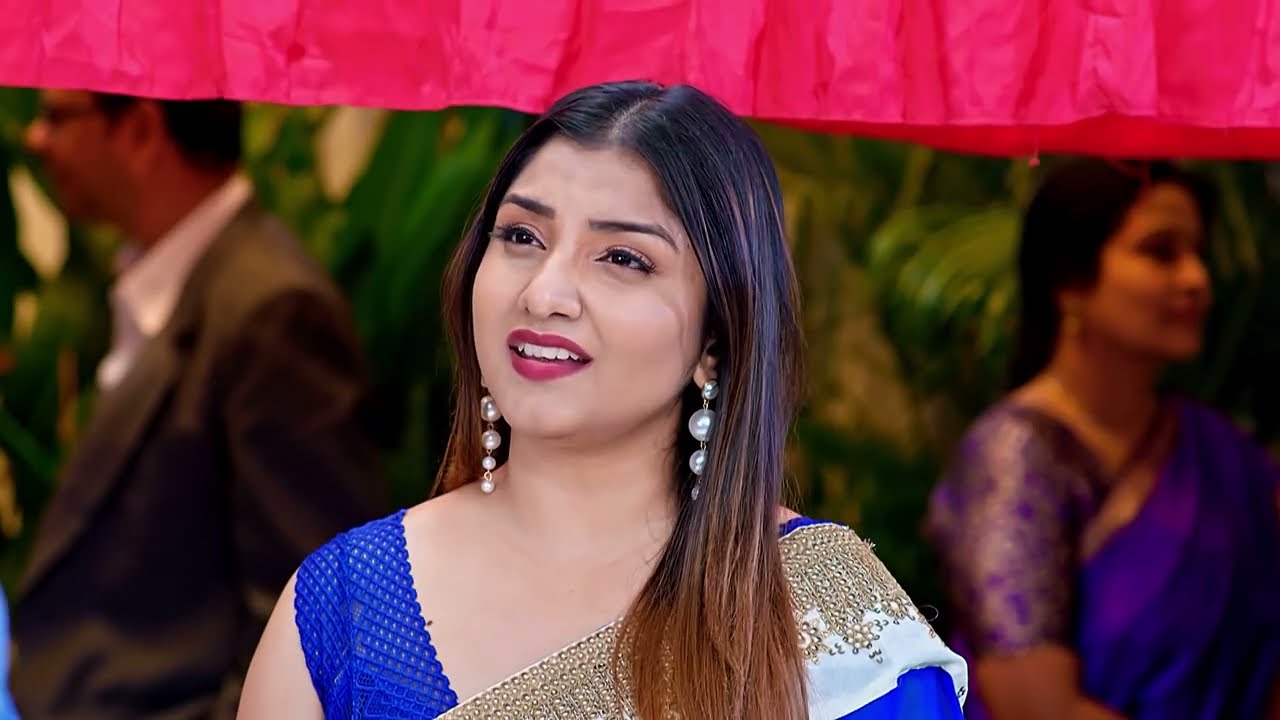 Sravani Aksharaని తక్కువగా చూస్తుంది, షాక్ అవుతుంది | Radhamma Kuthuru | Full Ep. 1124 | ZEE Telugu
