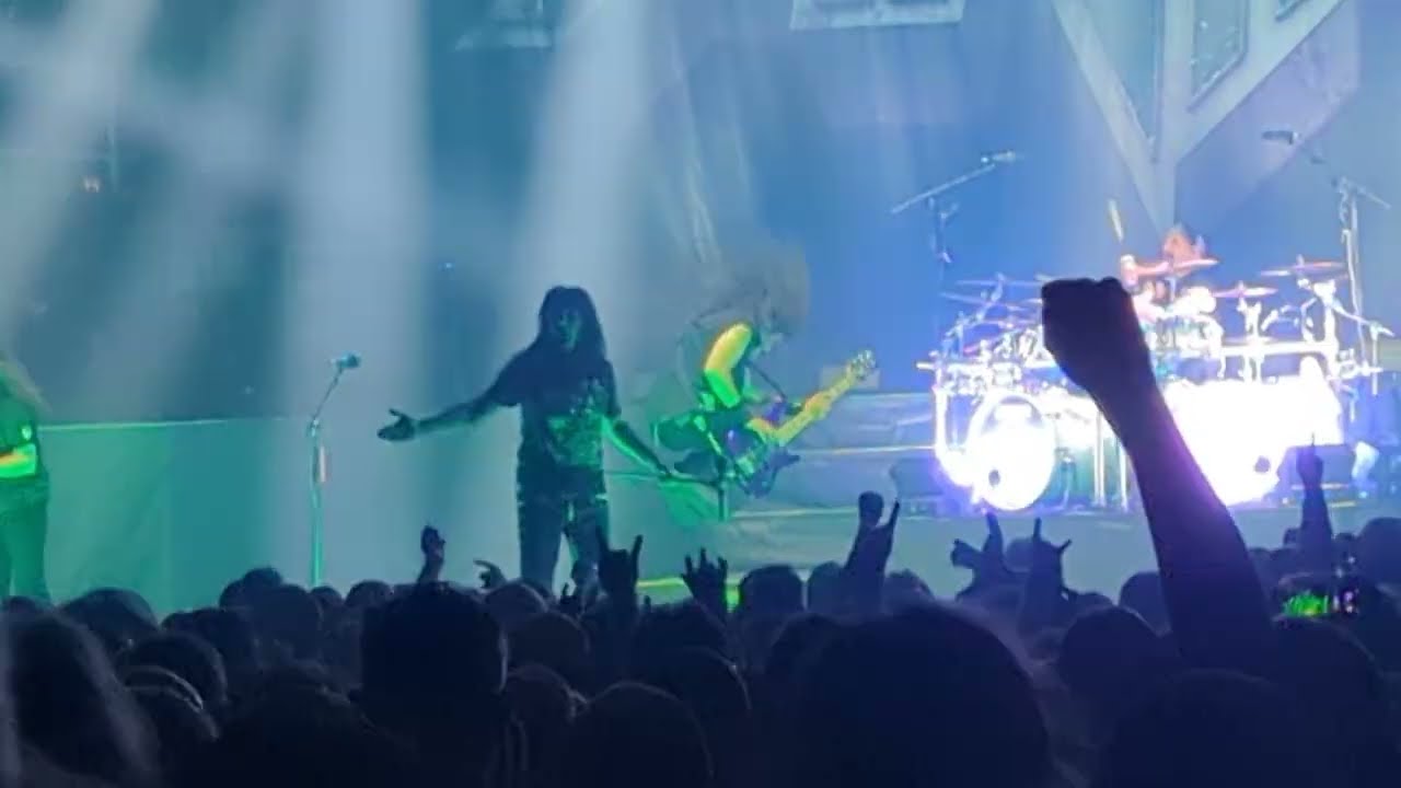Anthrax - Caught In A Mosh (O2 Apollo Manchester 21/11/24)