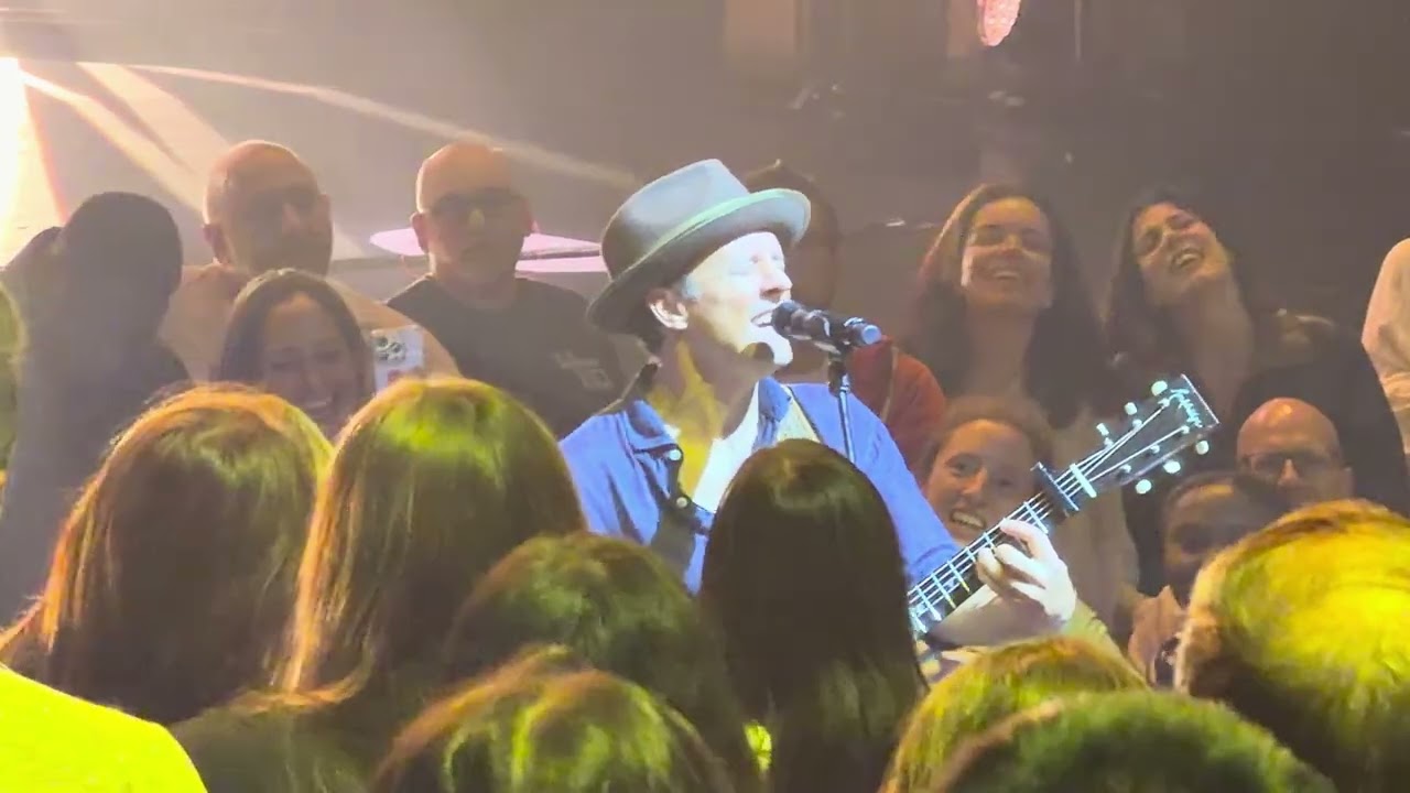 Jason Mraz - Have it all (Live 2025-09-29 Les Folies Bergère PARIS)