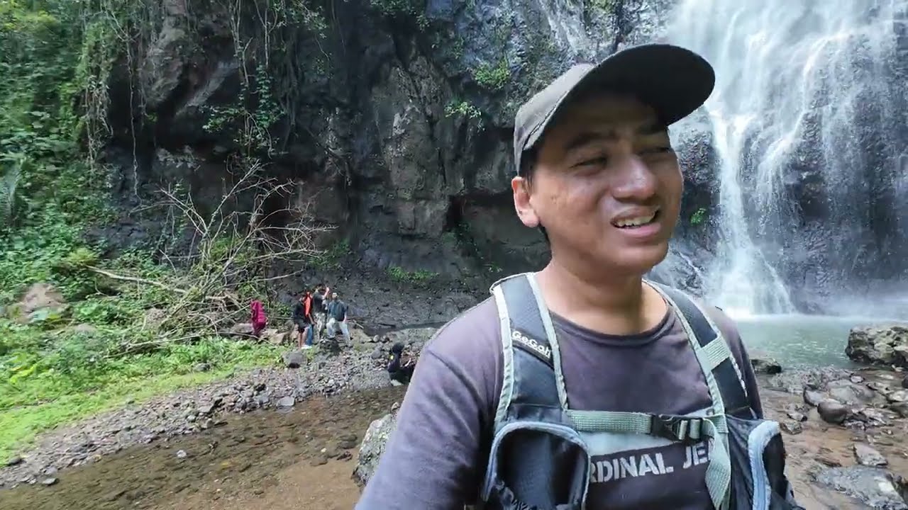 Jadi WNI Susah! Jadi Kita Main ke Curug aja  - Caminante Day 40