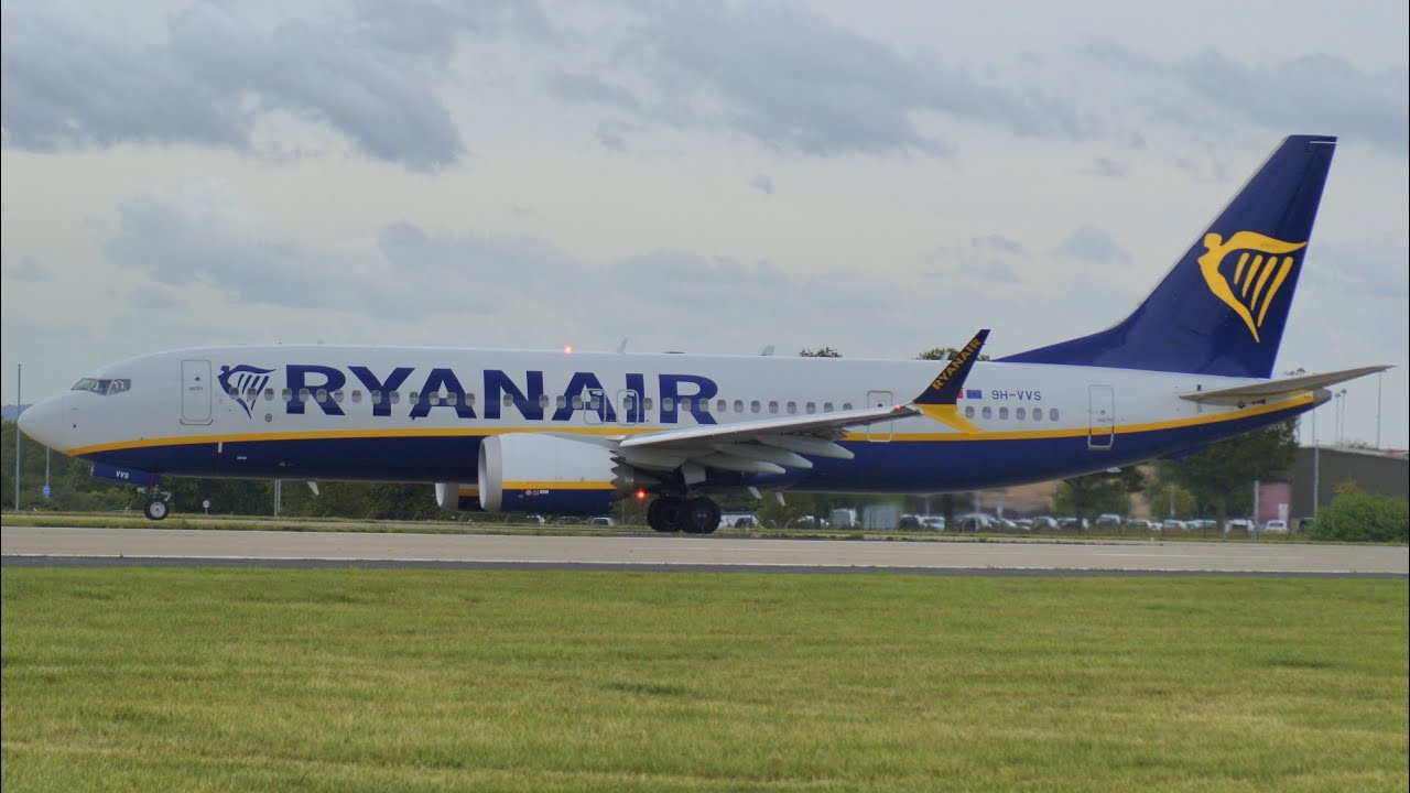 STORMY Weather at Leeds Bradford Airport | Planespotting | With ATC | 15/09/25