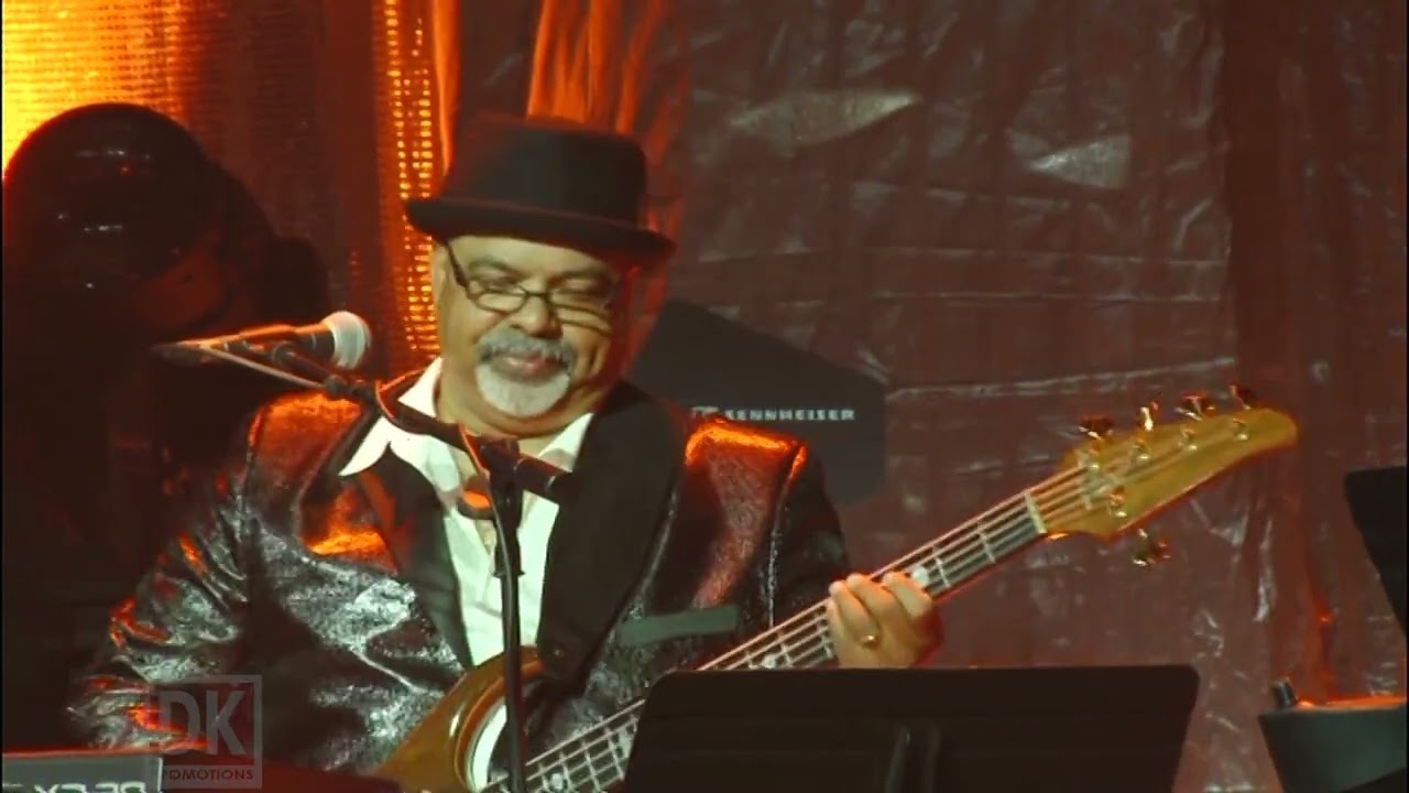 DESMOND DE SILVA JOURNEY CONCERT_ Song 33