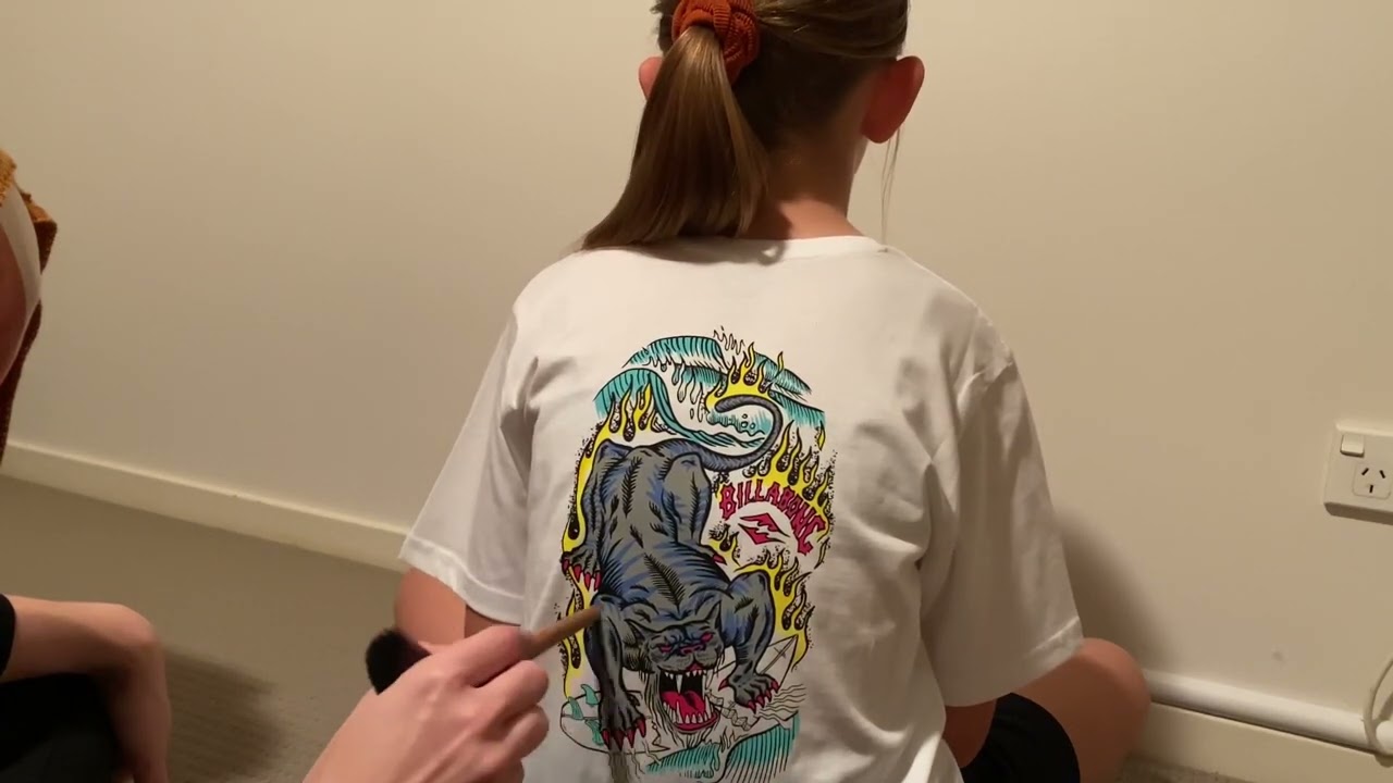 ASMR - Hair play, back tracing and neck tickling!