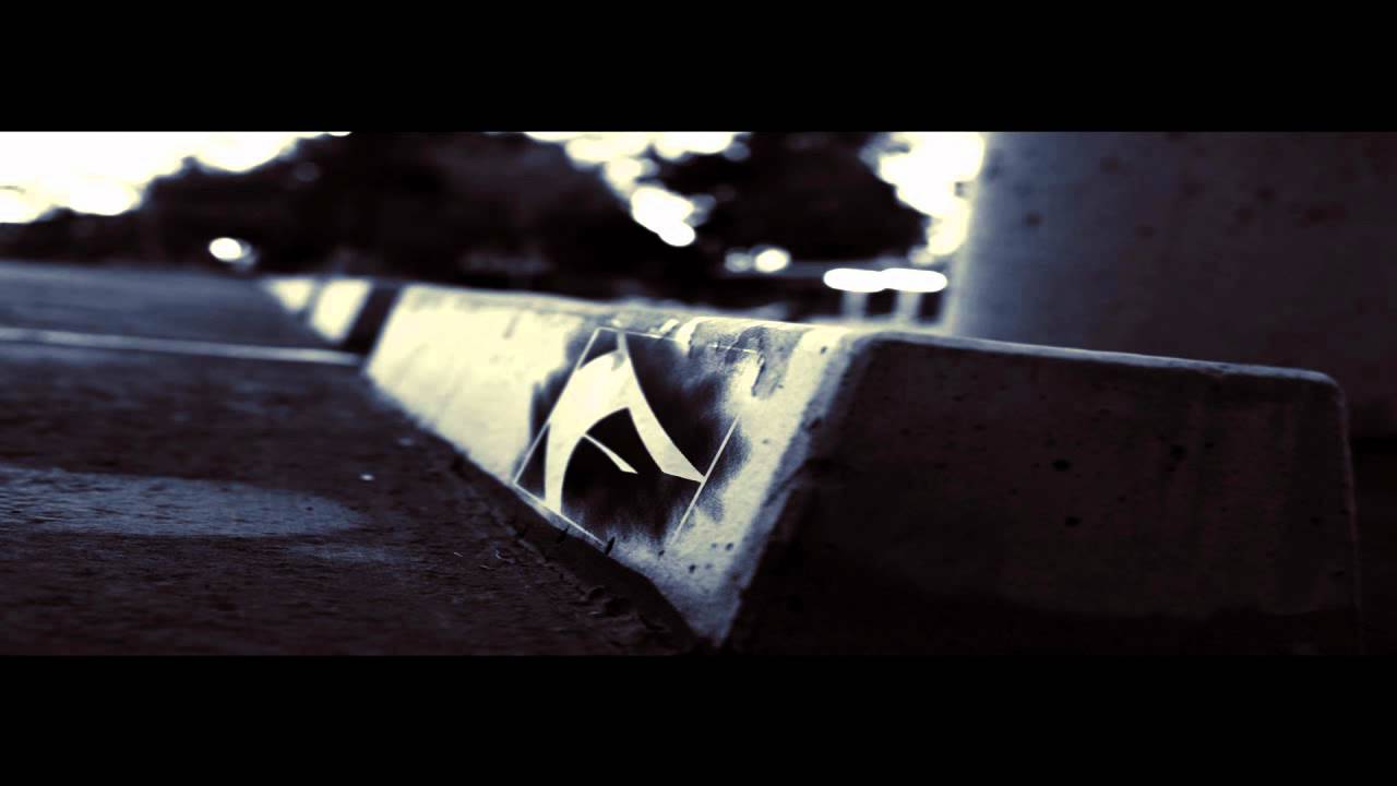 Flame, Mihilow (TLV) - Odlazim (Nemam gde)  (2011)