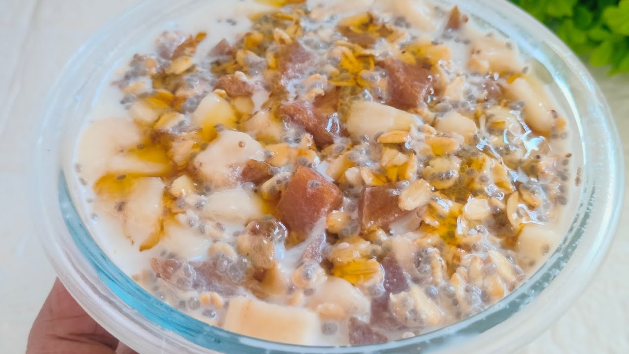 Chikoo Oats Overnight Breakfast\Healthy & Tasty Oats Breakfast\Chikoo & Banana Refreshing Recipe 