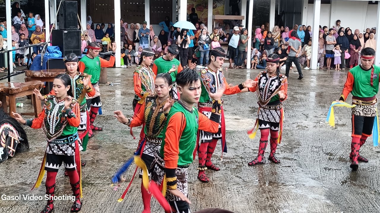 JANTURAN SAAT HUJAN-EBEG TURONGGO JATI SEMBRANI LIVE LEMBU BENGGOLO