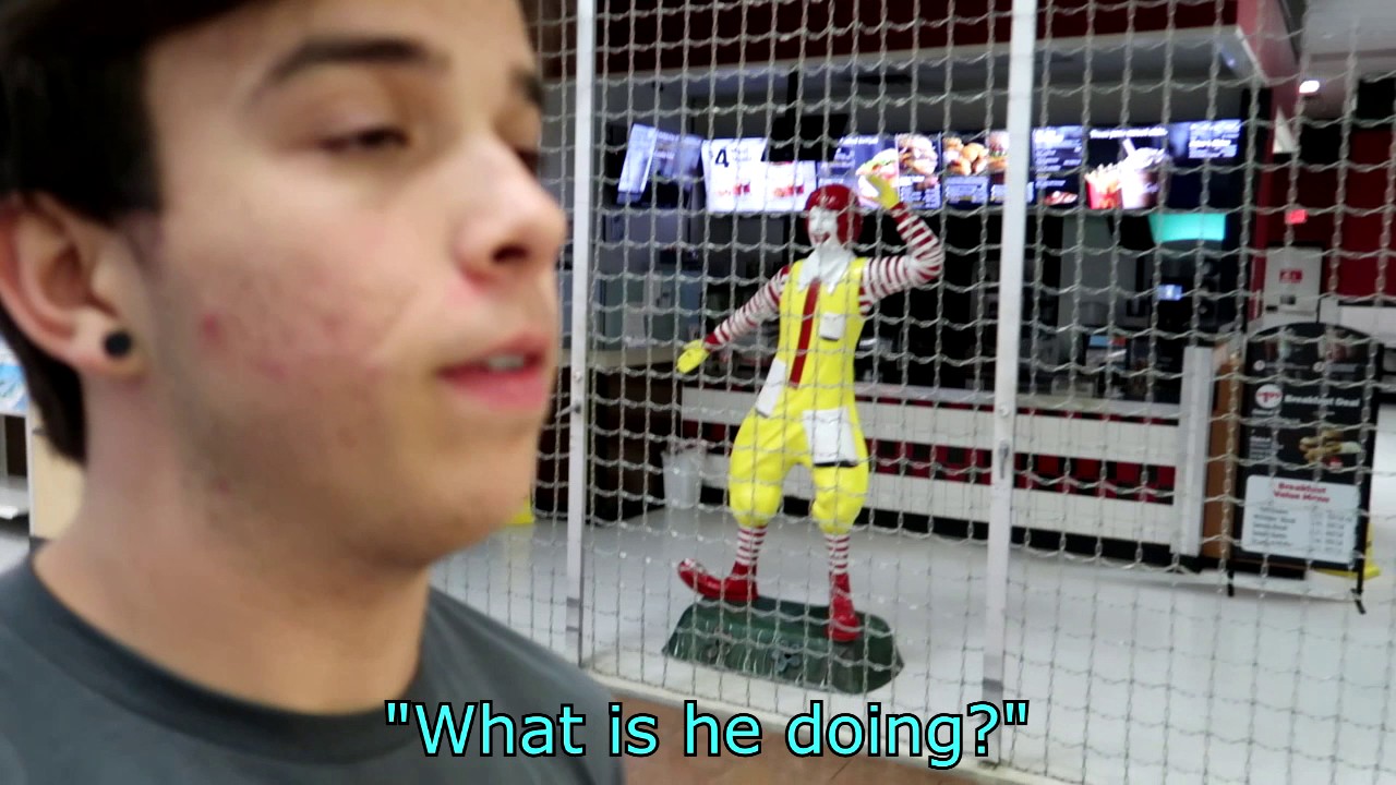 GETTING KICKED OUT OF WALMART CHALLENGE!! (COPS CALLED) ft. SoaR House