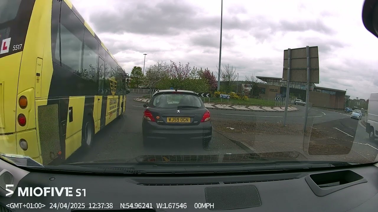 Blaydon Following Signs