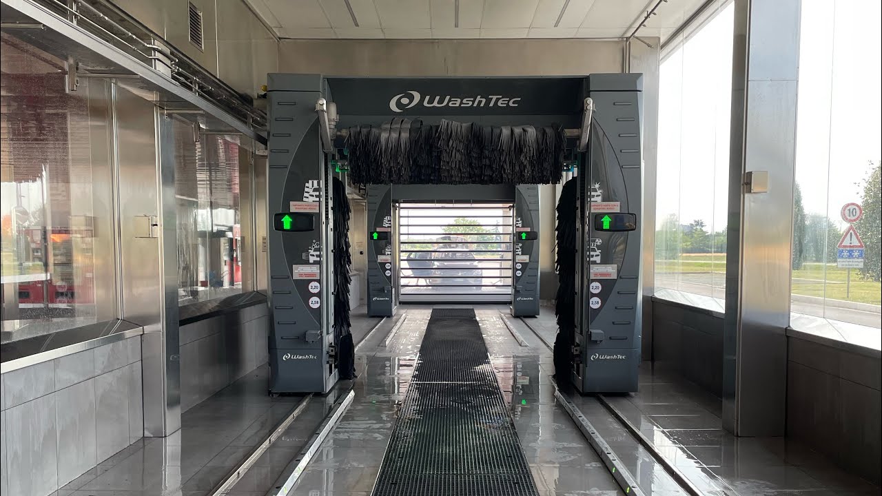 WashTec SoftCare² Pro Takt Touchless Silverlight With FoamSensation and MultiFlex “Iper Wash”