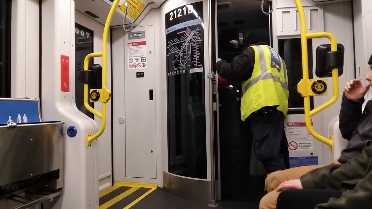 SF Muni 2023 Siemens S200 LRV4 #2121 on Route N Judah