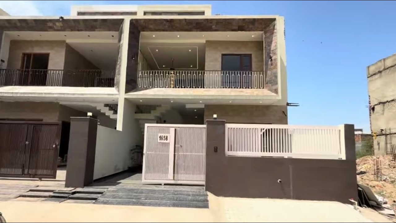 House in Mohali for sale, East Facing kothi in sector 123 , Sunny enclave / 140 Sq yards