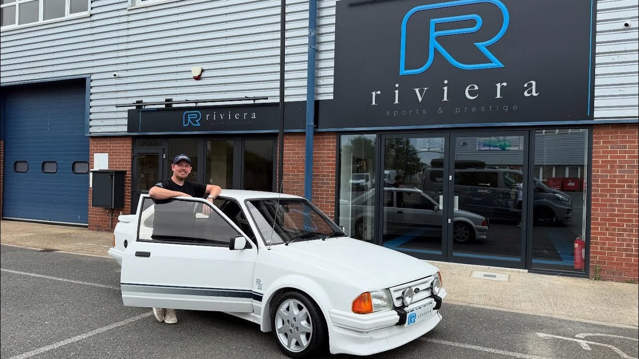Мои друзья открыли безумный автосалон — Riviera Sports & Prestige