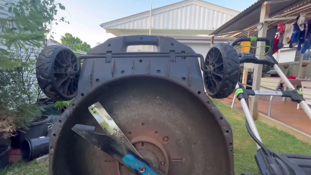 Ego battery mower vs Pellenc commercial mower. My thoughts and opinions