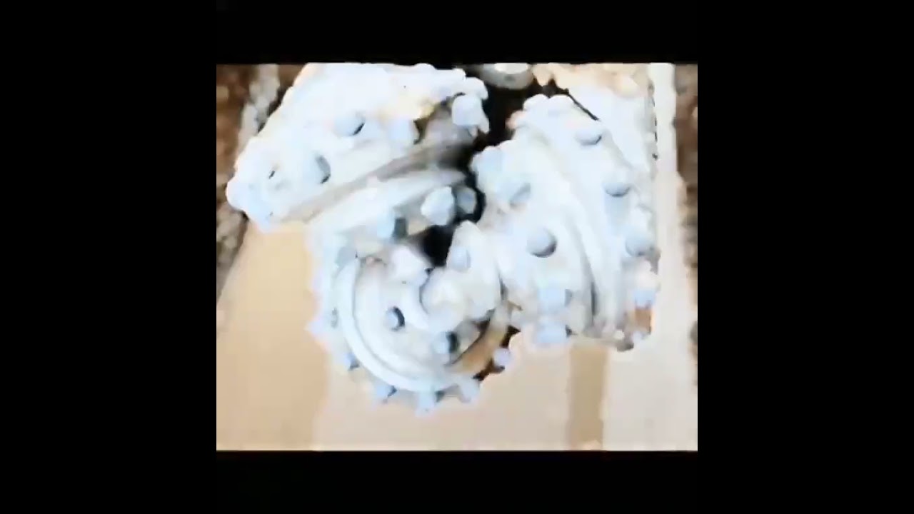 How do tricone bit drill~~~alice@ruidadrill.com,whatsapp  