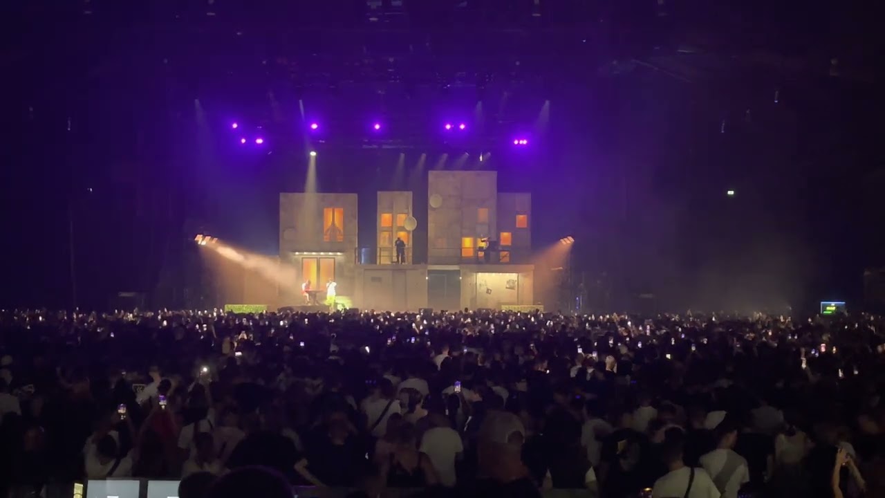 Ninho - Rose - Palais 12 2022 (LIVE)