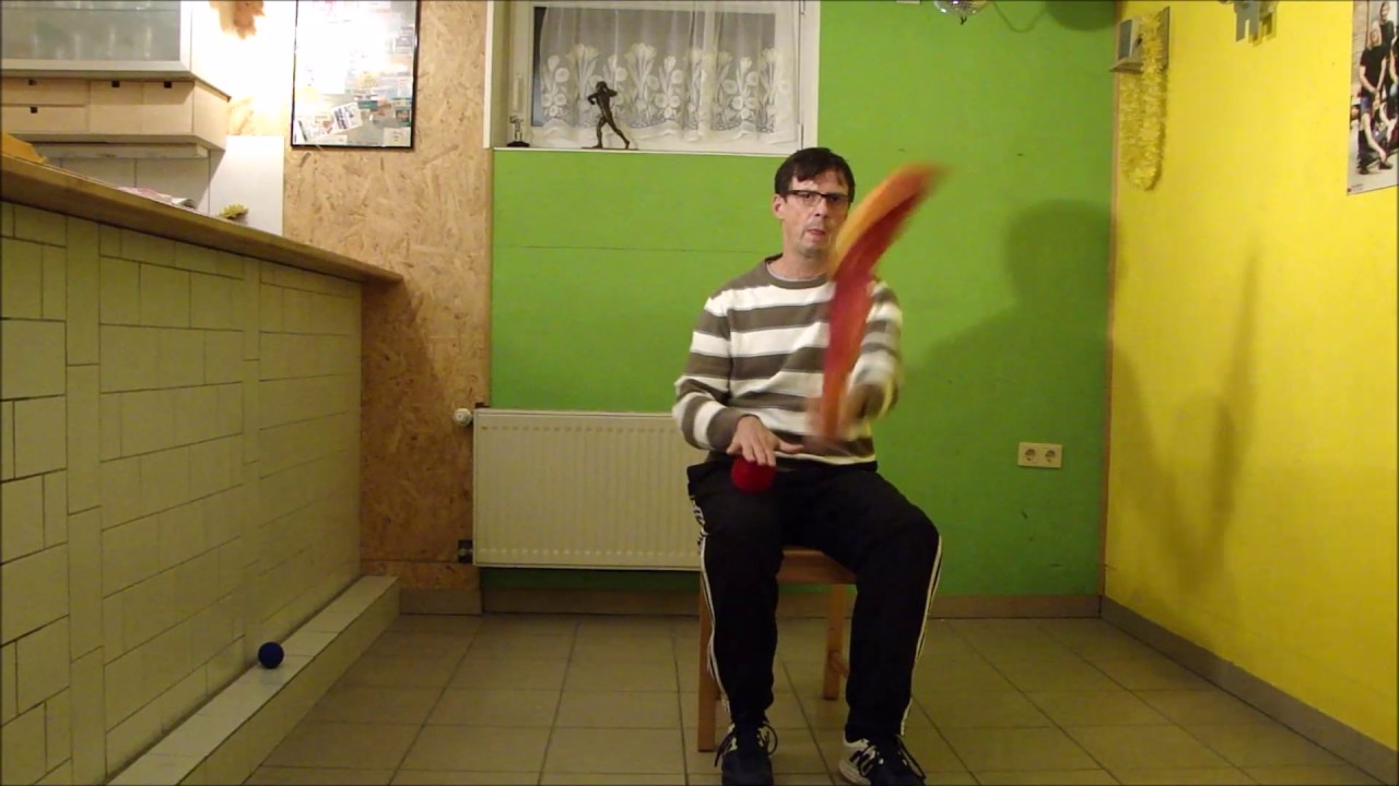 Sport für zuhause  Sitzen- Beide Körperseiten koordinieren  Parkinson / MS / Schlaganfall