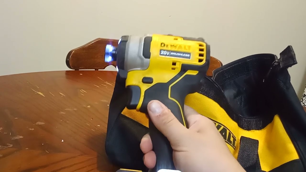 DeWalt impact driver DCF809 kit