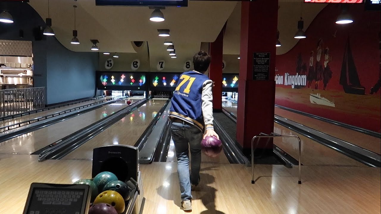 Dinner And Bowling At Splitsville!