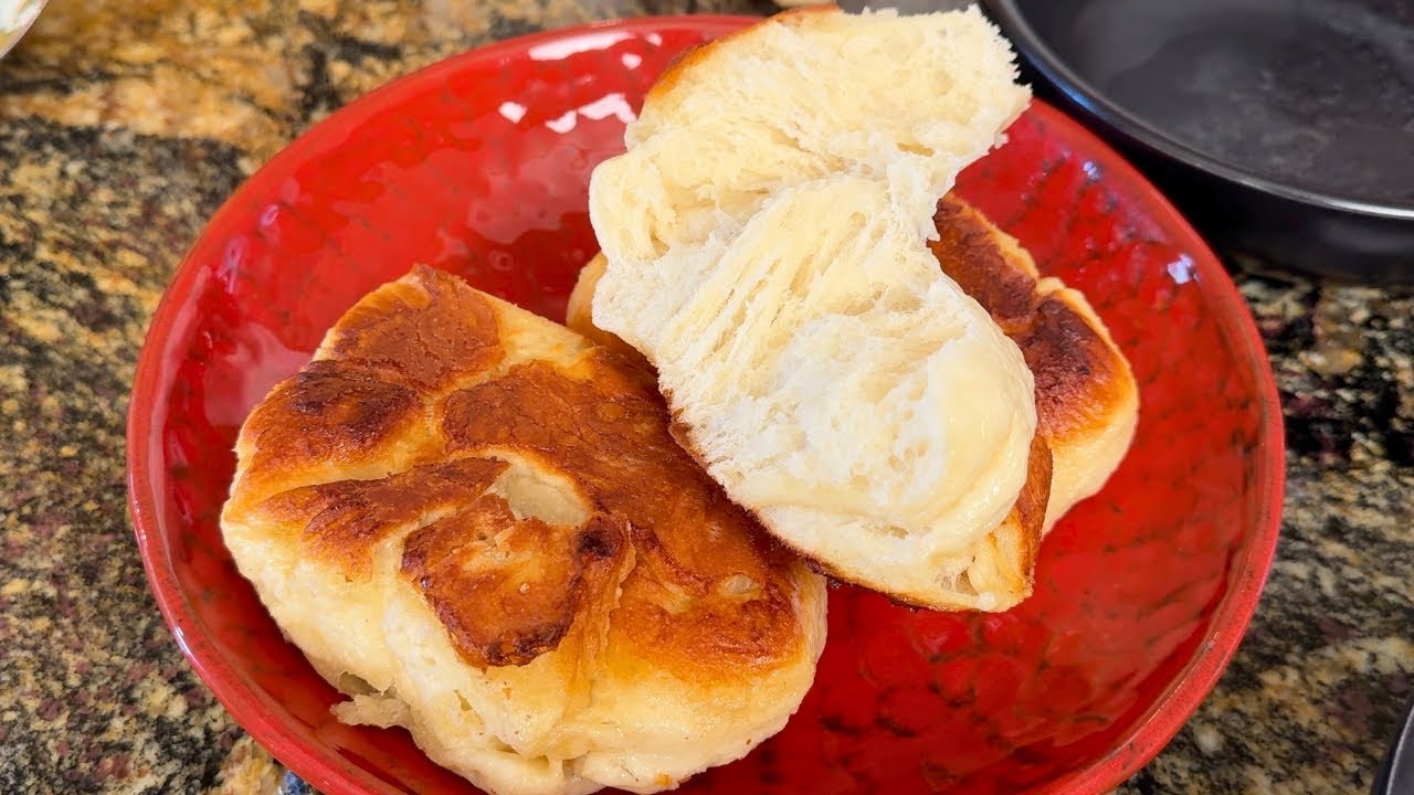 German Steamed Dumplings (Dampfnudeln) Recipe