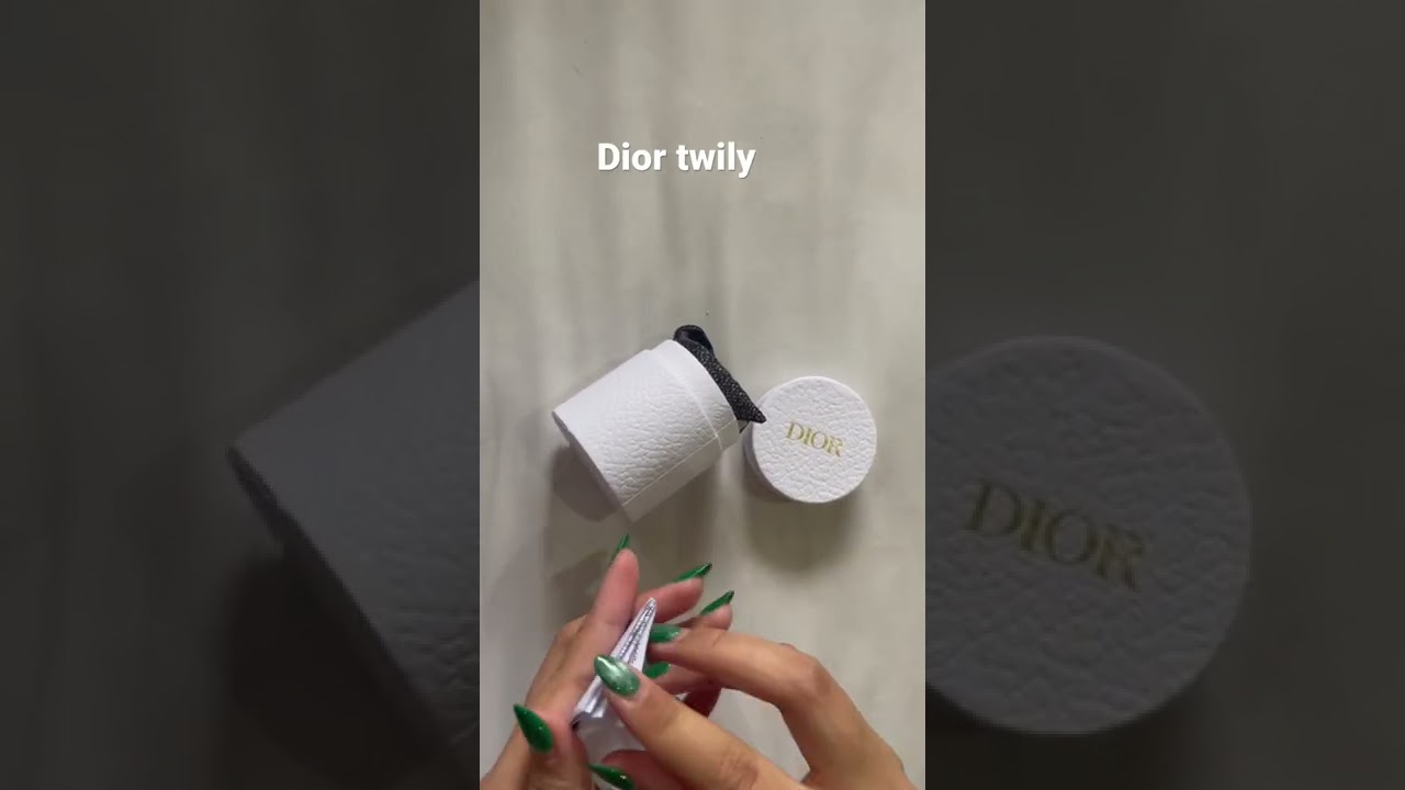 DIOR TWILLY review
