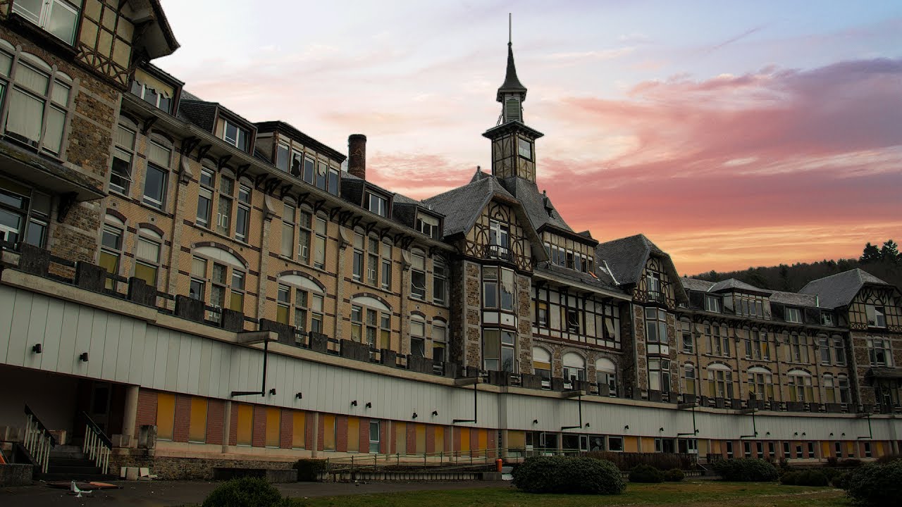 LOCKED IN OVERNIGHT: HUGE SANATORIUM DU BASIL - Urbex Lost Places Abandoned Belgium