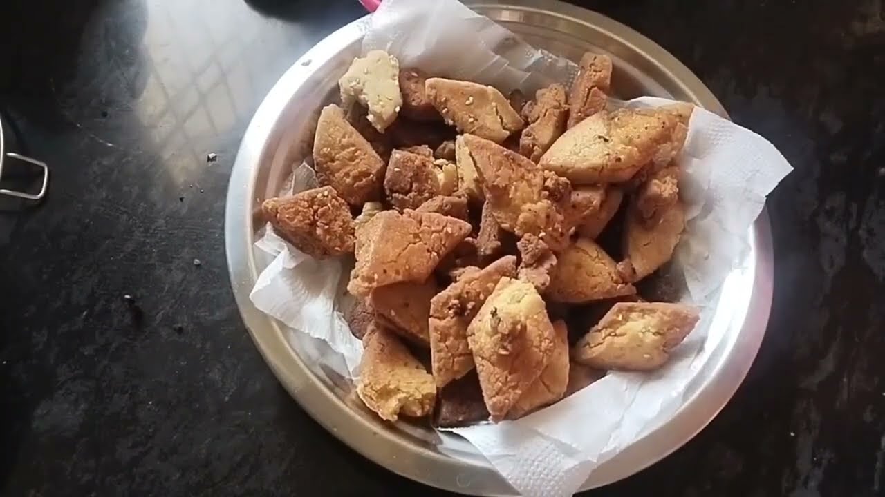 Ammi k liye kya mangaya maine..|| Bhai ko office k kam se jana pada.