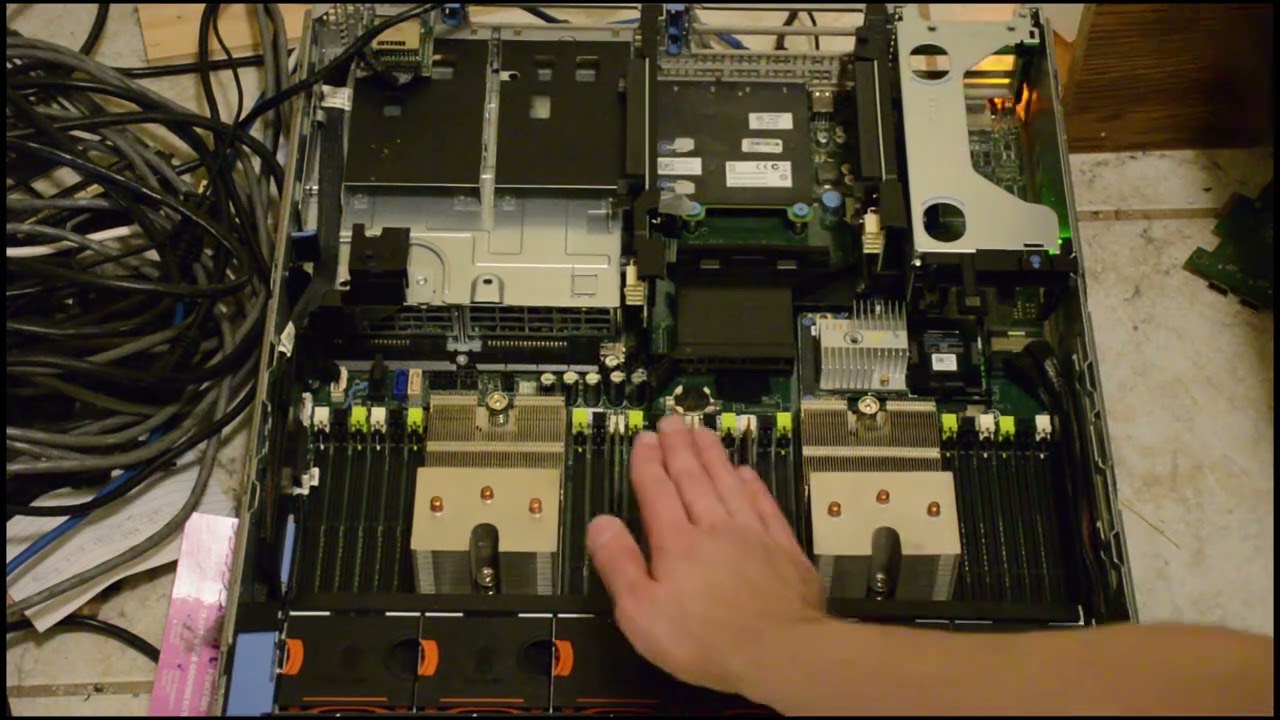 Putting my Dell PowerEdge R720XD to use! Kinda...