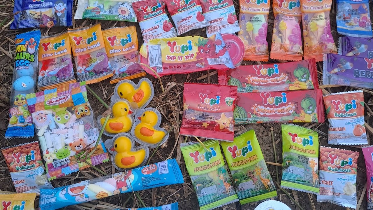 Hunting Yupi Gummy Coklat Permen marshmallow dan Jajanan dan mainan Seru Lainnya