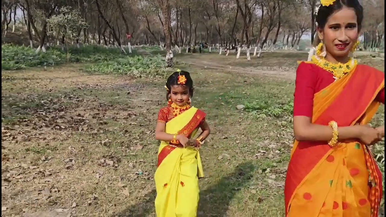 Holi Special Dance || Bosonto Eshe geche X Rangila re Mon X Fagun Haway Haway #explore #dance #holi 