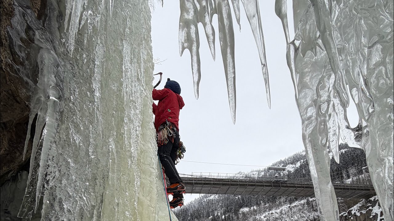 Vemorkbrufossen Øst WI4 ice climb pov (Rjukan, Norway)