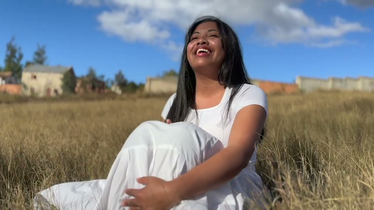 JE VIENS DU SUD -  SAHAZA GUITARISTE feat Sarah 2025