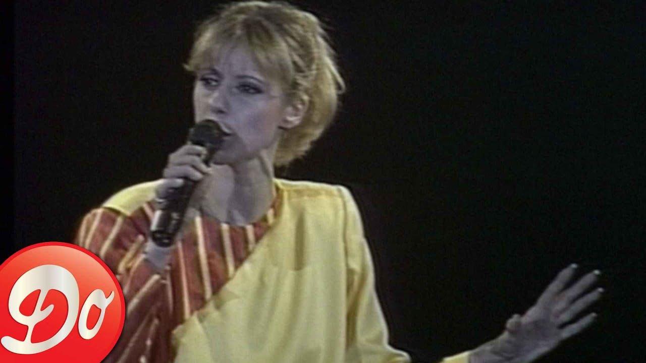 Dorothée : Tant qu'on a des amis (On va faire du cinéma)