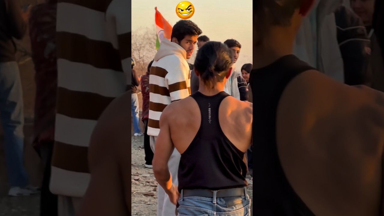 PUBLIC REACTION 🫣😱// Cute girl🥰 Reaction// bodybuilder in public video #publicreactin #bollywood