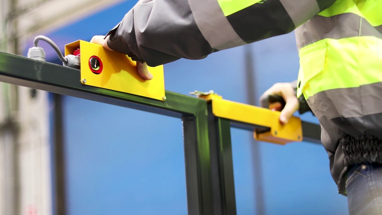 INKEMA - Scissor Lift Tables with hinged lip and interlock