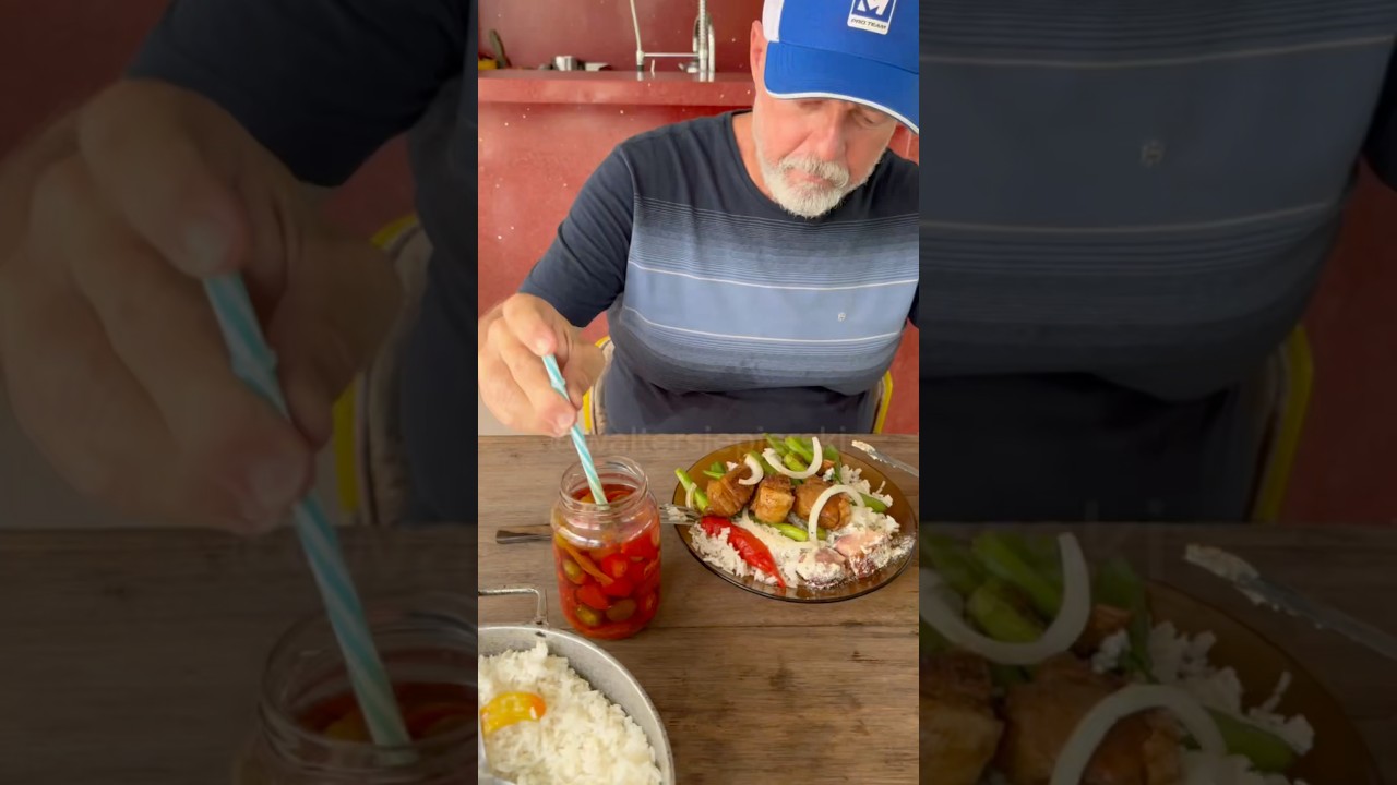 COMIDA RAIZ: FEIJ&Atilde;O , FARINHA, ARROZ, QUIABO E CARNE DE PORCO. BORA? #receita #comidaraiz #food