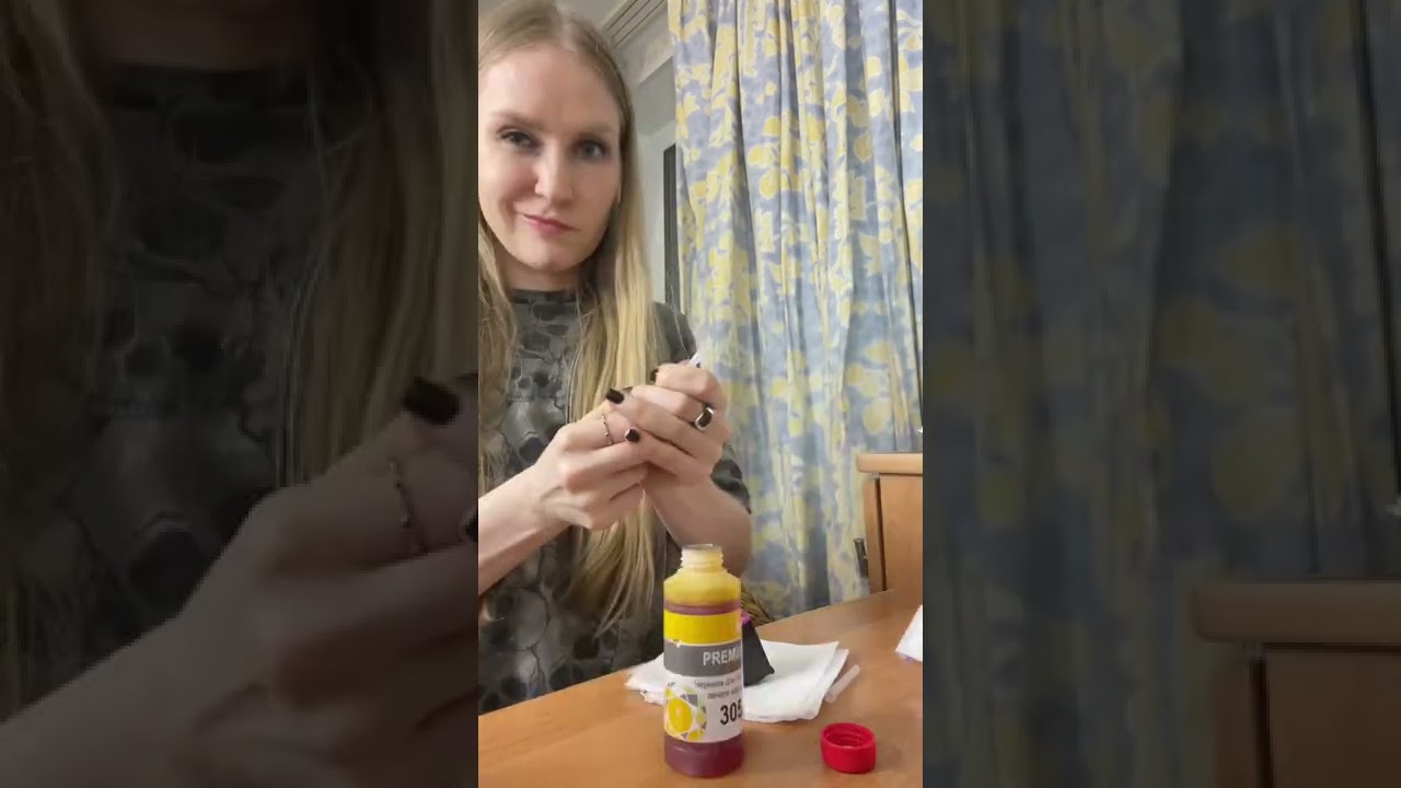 REFILLING A COLOR CARTRIDGE